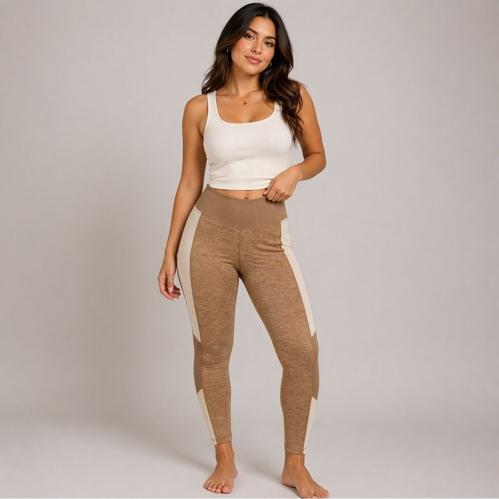 PINK Victoria's Secret Brown Leggings with Cream Side Panels Active leggings M